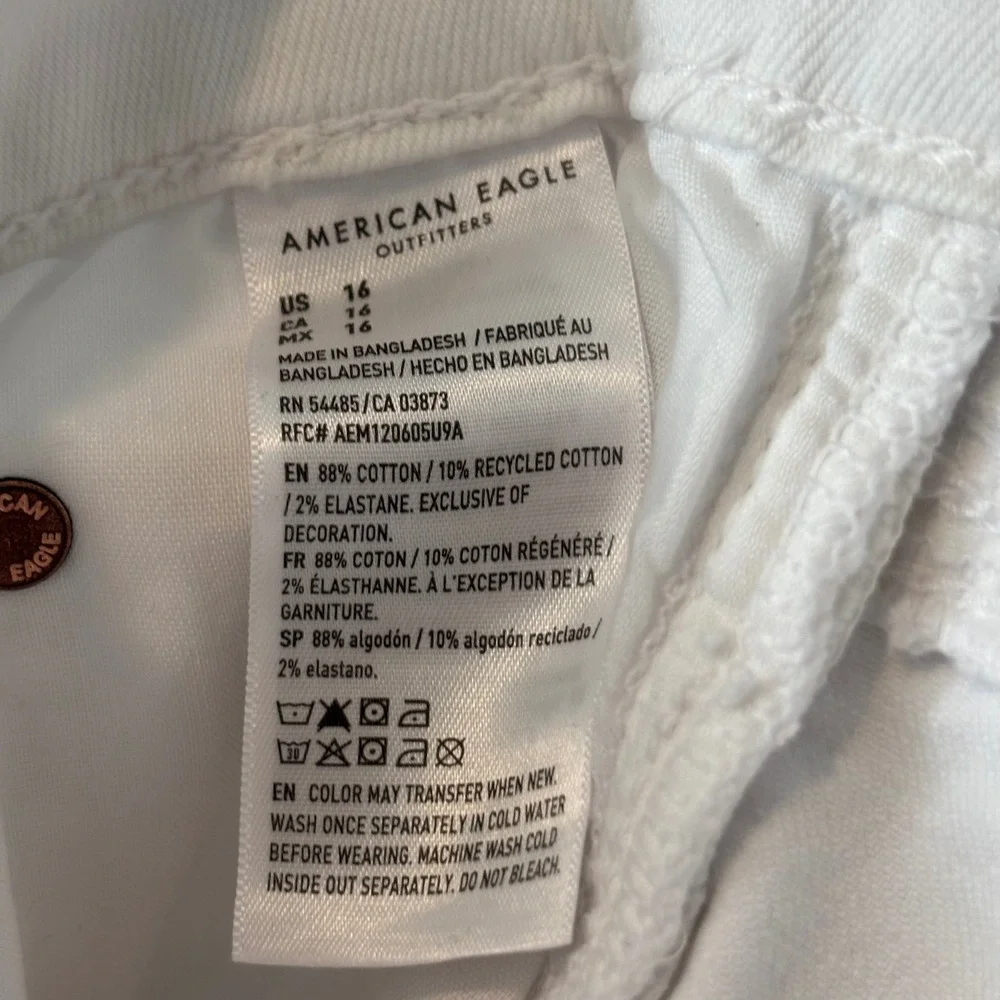 American Eagle Women's 16 Low‎ Rise Baggy Short White Stretch Jeans Denim NWT